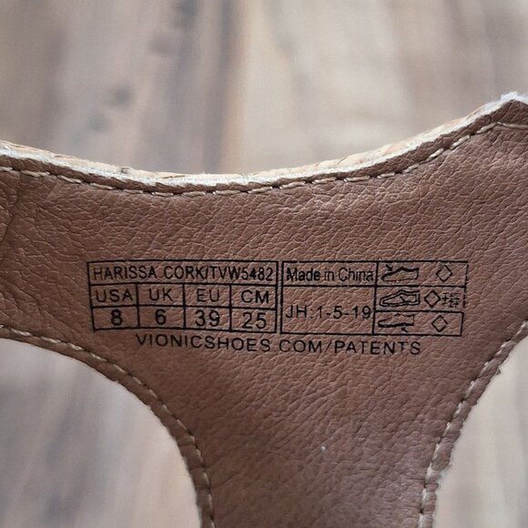 Vionic tan womens sandals hook and loop closure size 8 - Picture 7 of 9